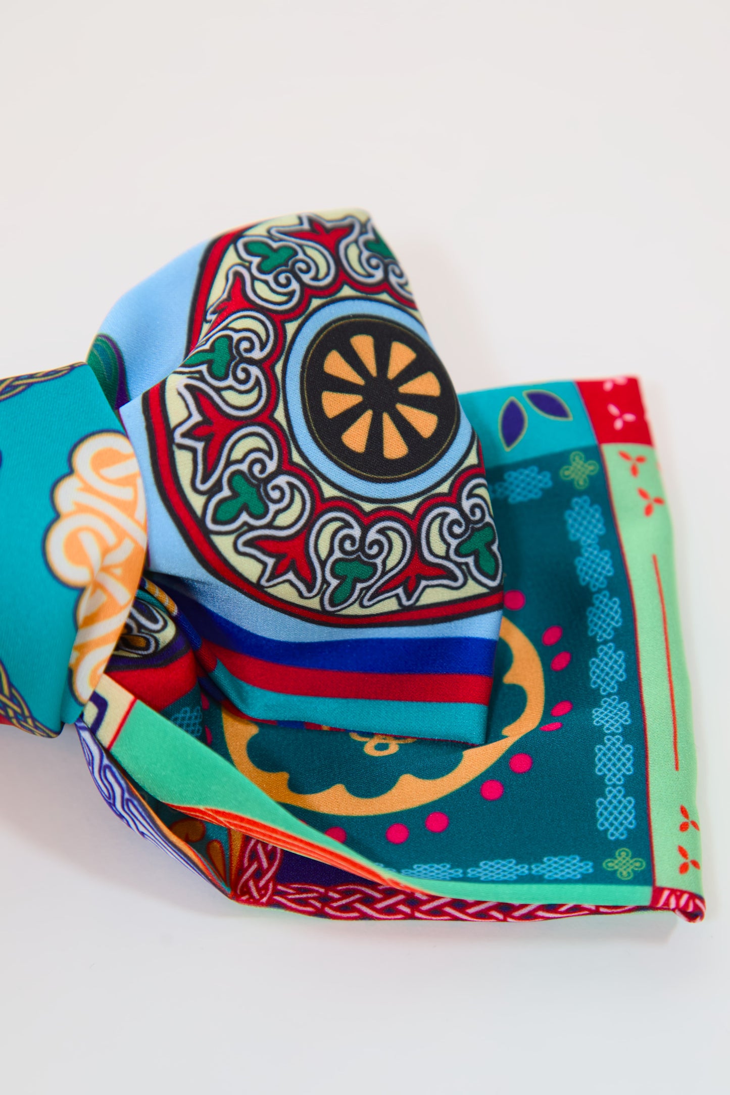 Georgian ornament silk hair bow multicolor – back view detail