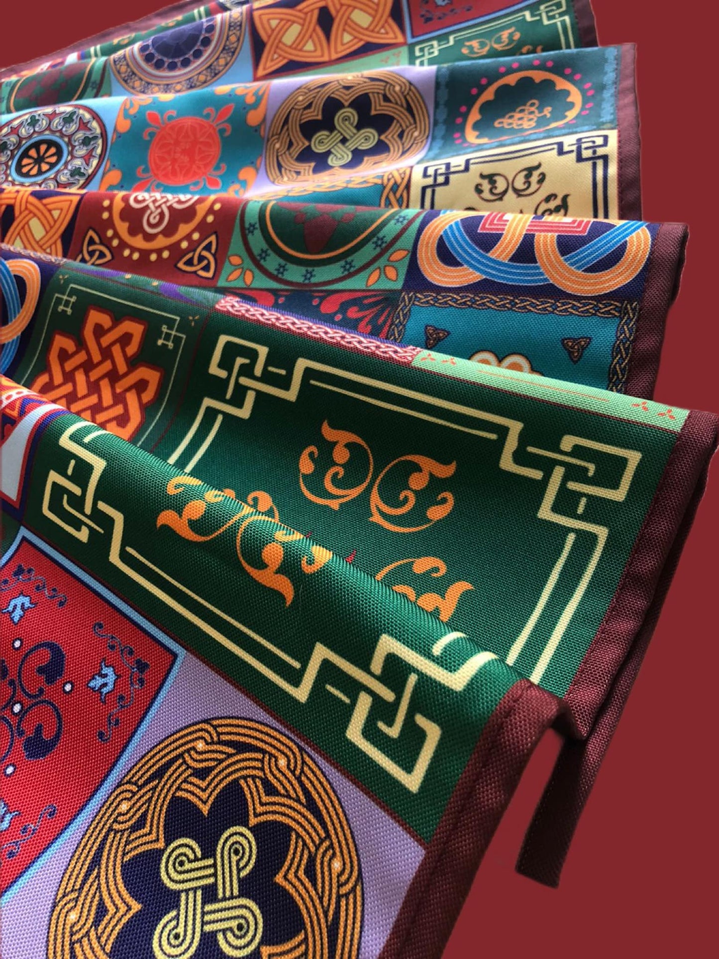 Georgian ornament table runner – table setting display