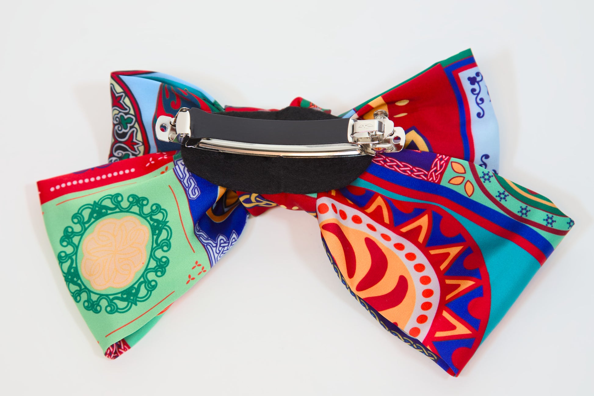 Georgian ornament silk hair bow multicolor – color pattern detail