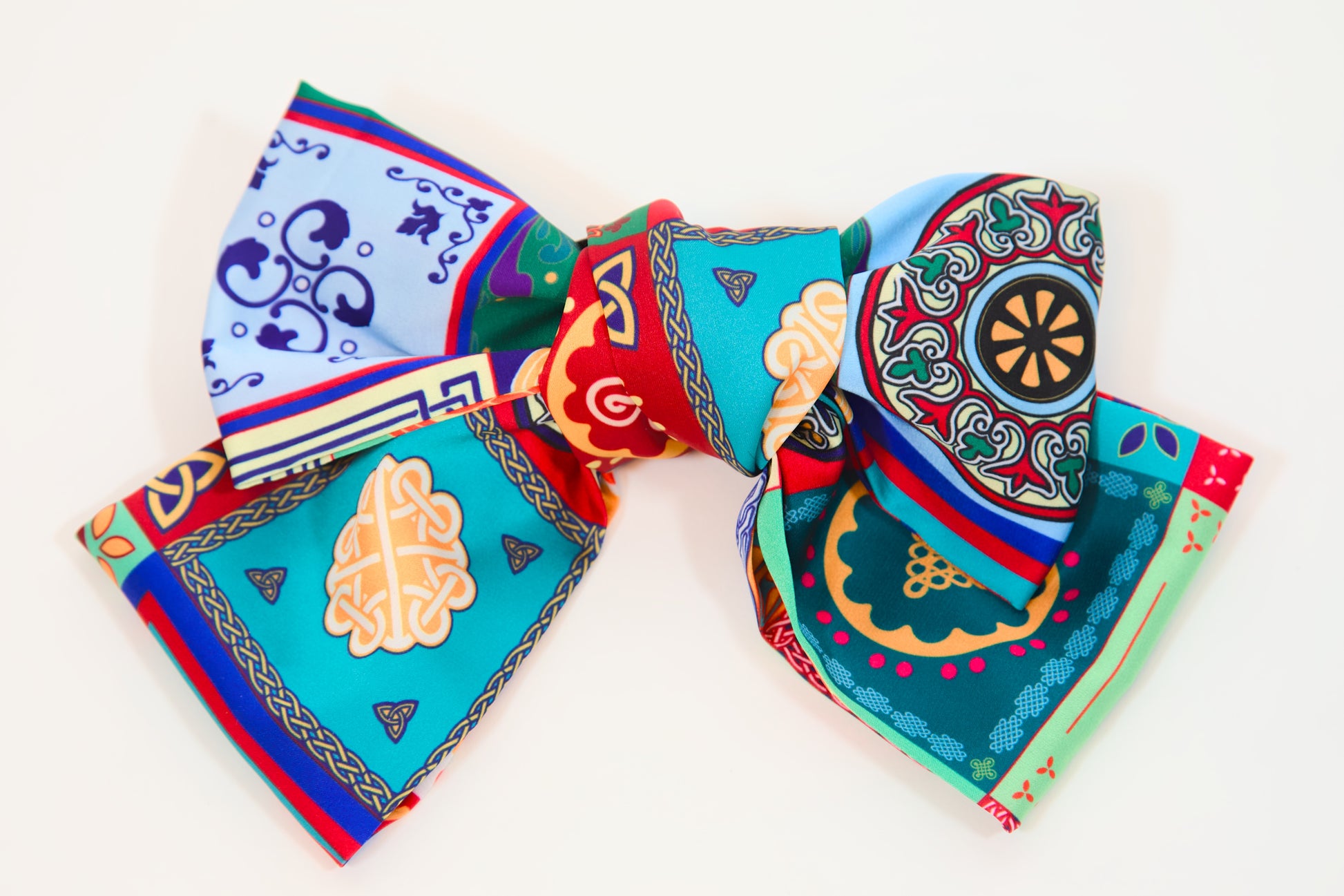 Georgian ornament silk hair bow multicolor – side view detail